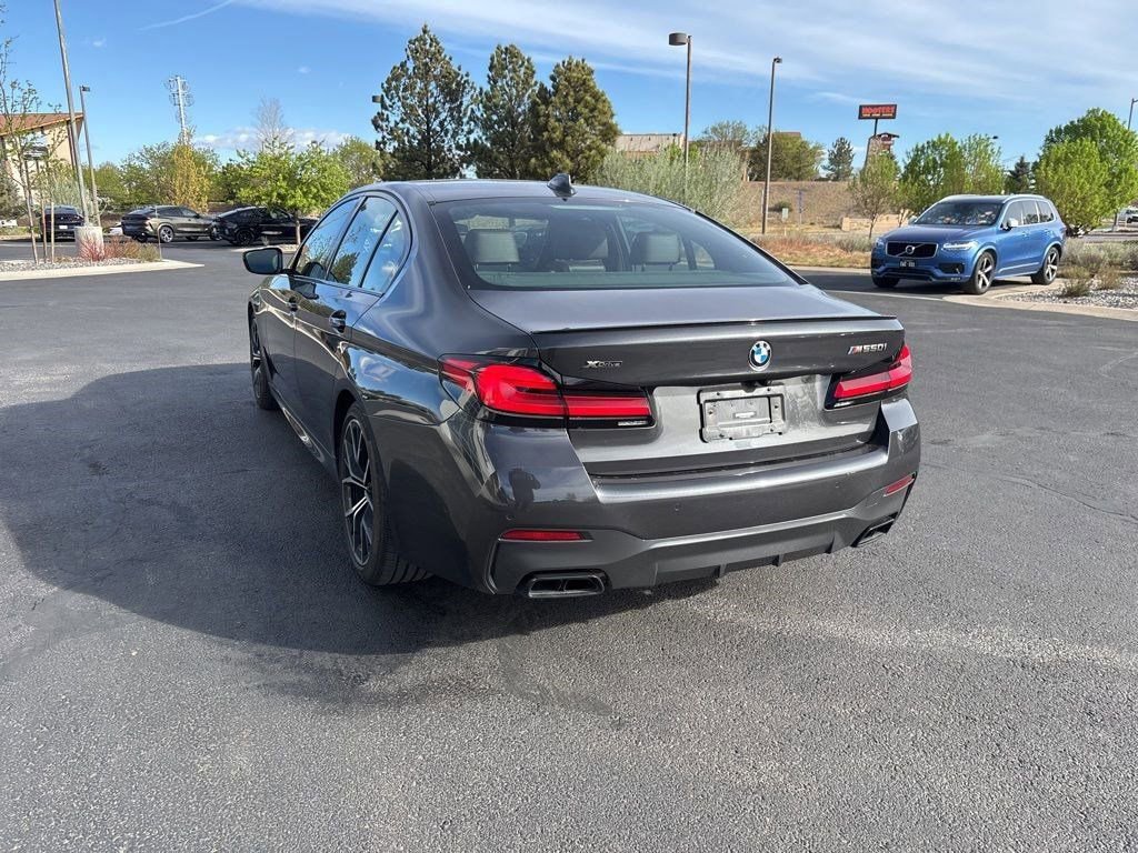Used 2022 BMW M550i xDrive AWD/4WD image 3