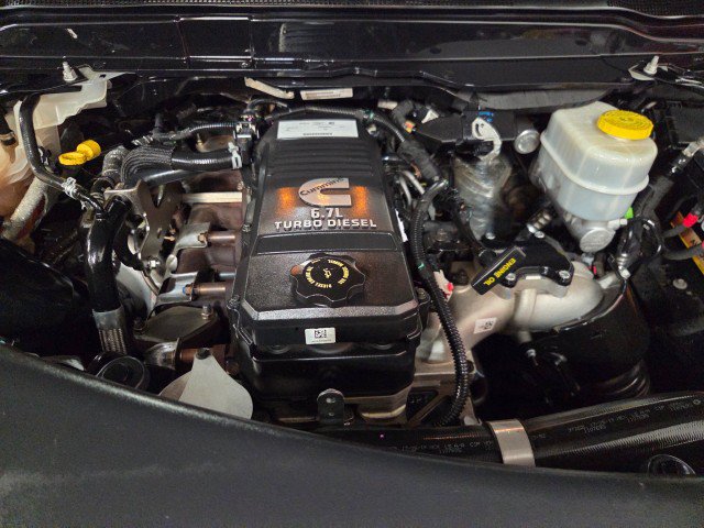 Used 2019 RAM 2500 Laramie AWD/4WD image 97