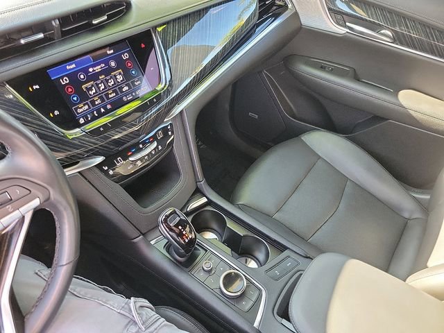 Certified 2023 Cadillac XT6 Premium Luxury image 18