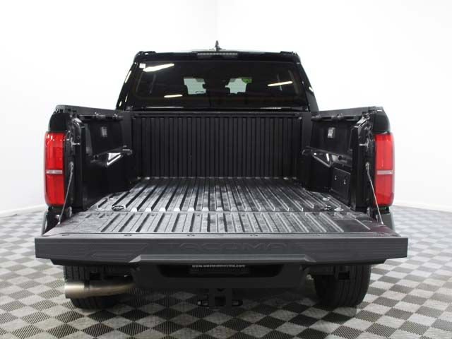 Certified 2025 Toyota Tacoma TRD Sport AWD/4WD image 15