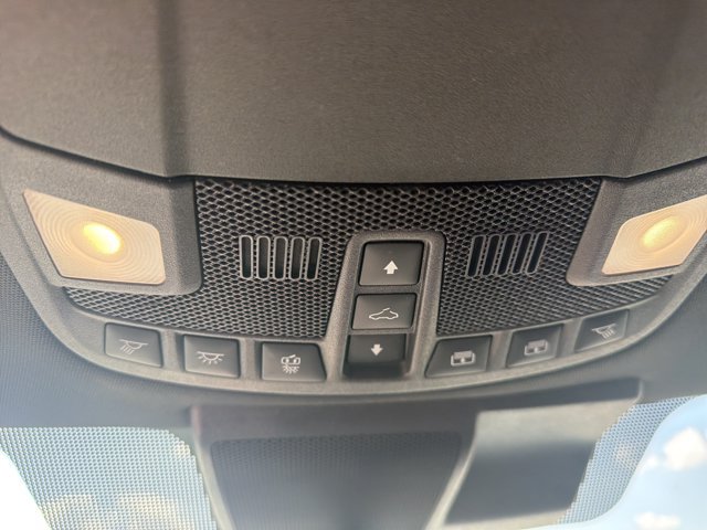 Used 2019 Ford F150 Platinum w/ Equipment Group 701A Luxury AWD/4WD image 18