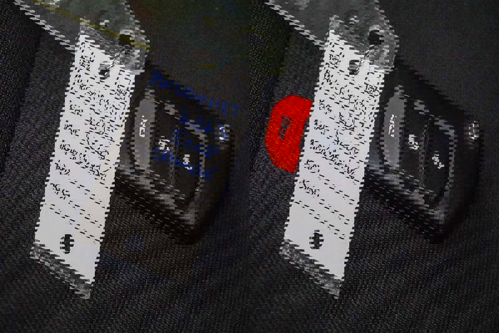 Used 2023 Jeep Wrangler Unlimited Rubicon 4xe AWD/4WD image 32