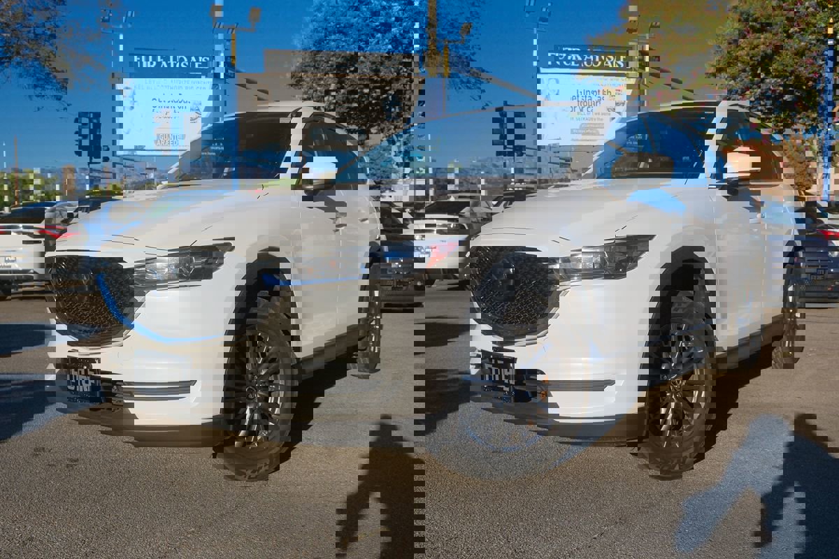 Used 2020 MAZDA CX-5 Touring image 1