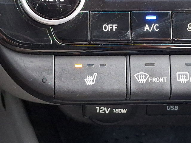 Used 2023 Hyundai Elantra SEL w/ Convenience Package image 24