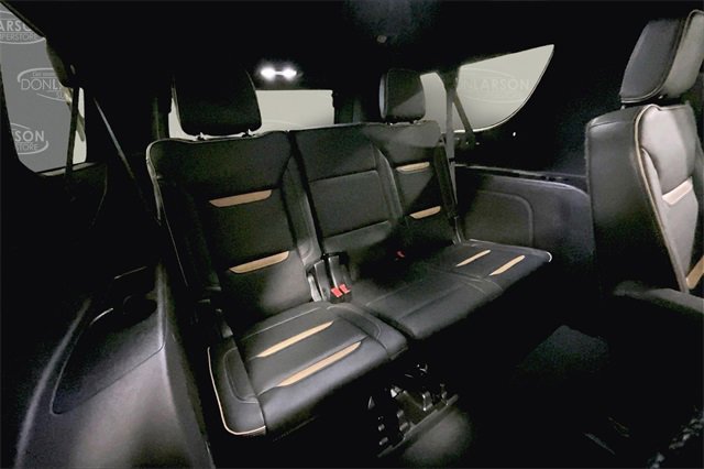 Used 2023 GMC Yukon XL AT4 image 33