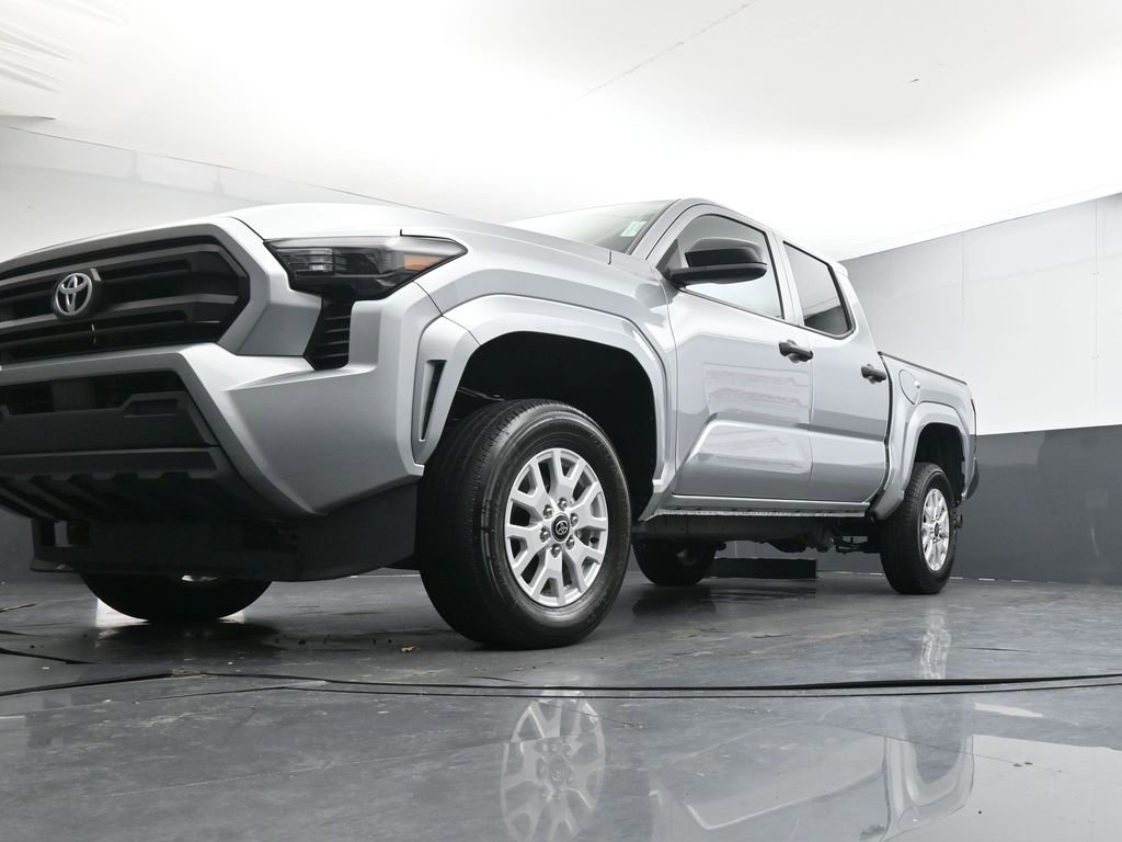 Used 2025 Toyota Tacoma SR image 36