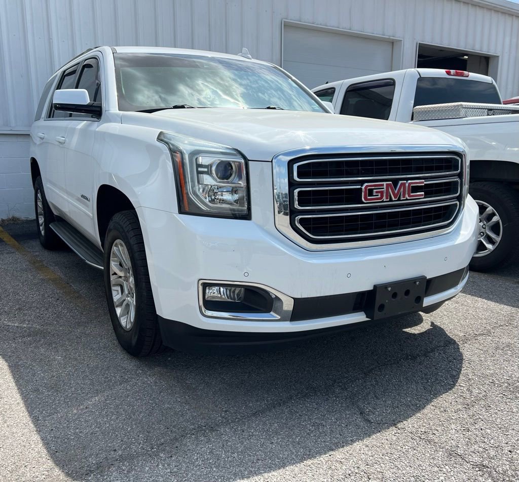 Used 2017 GMC Yukon SLT image 1