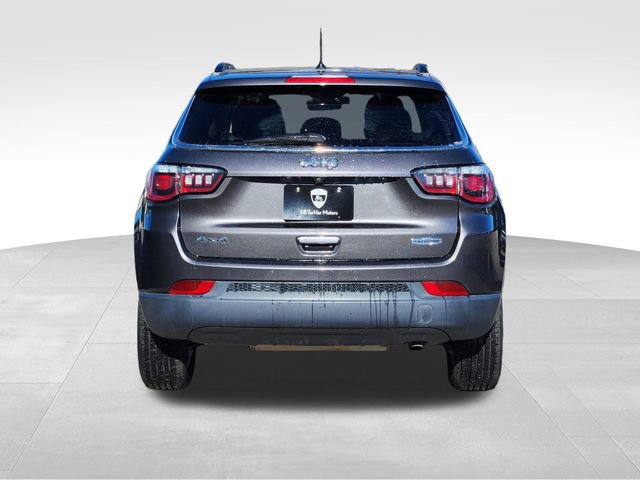 Used 2018 Jeep Compass Latitude w/ Cold Weather Group image 8