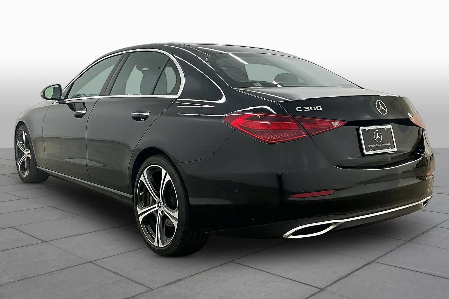 Used 2025 Mercedes-Benz C 300 Sedan image 12