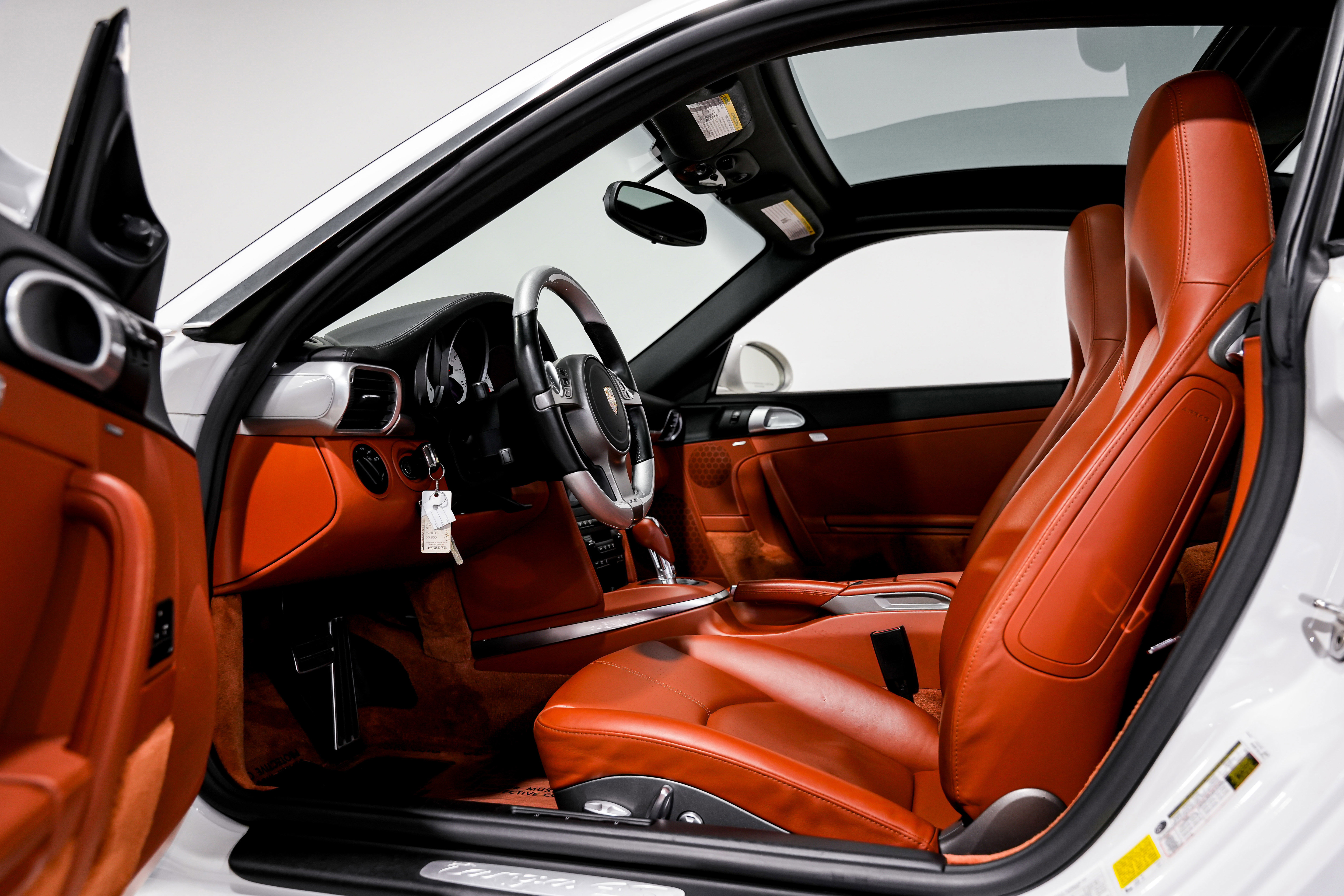 Used 2010 Porsche 911 Targa 4S image 19