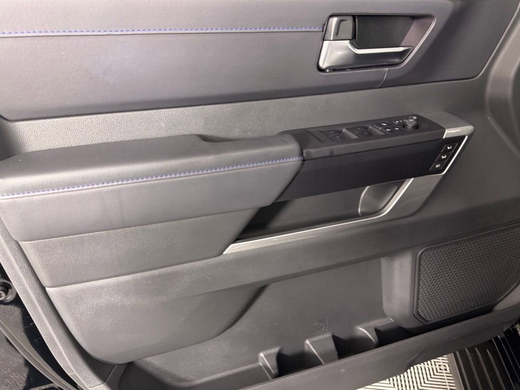 Used 2025 Toyota Sequoia Platinum image 24