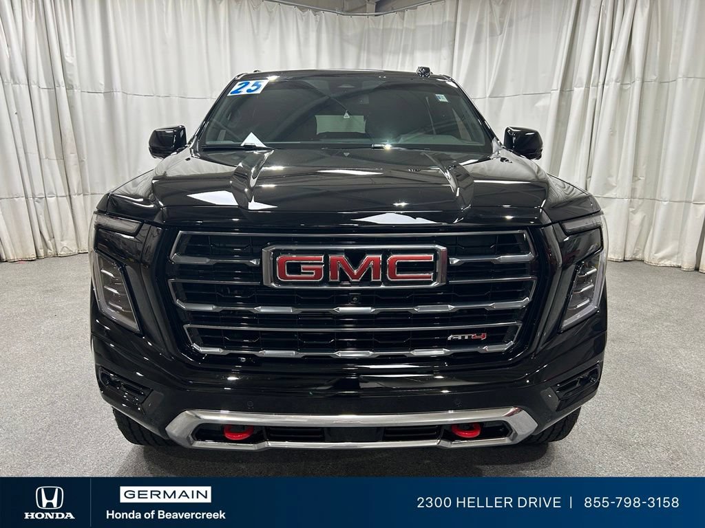 Used 2025 GMC Yukon AT4 AWD/4WD image 3