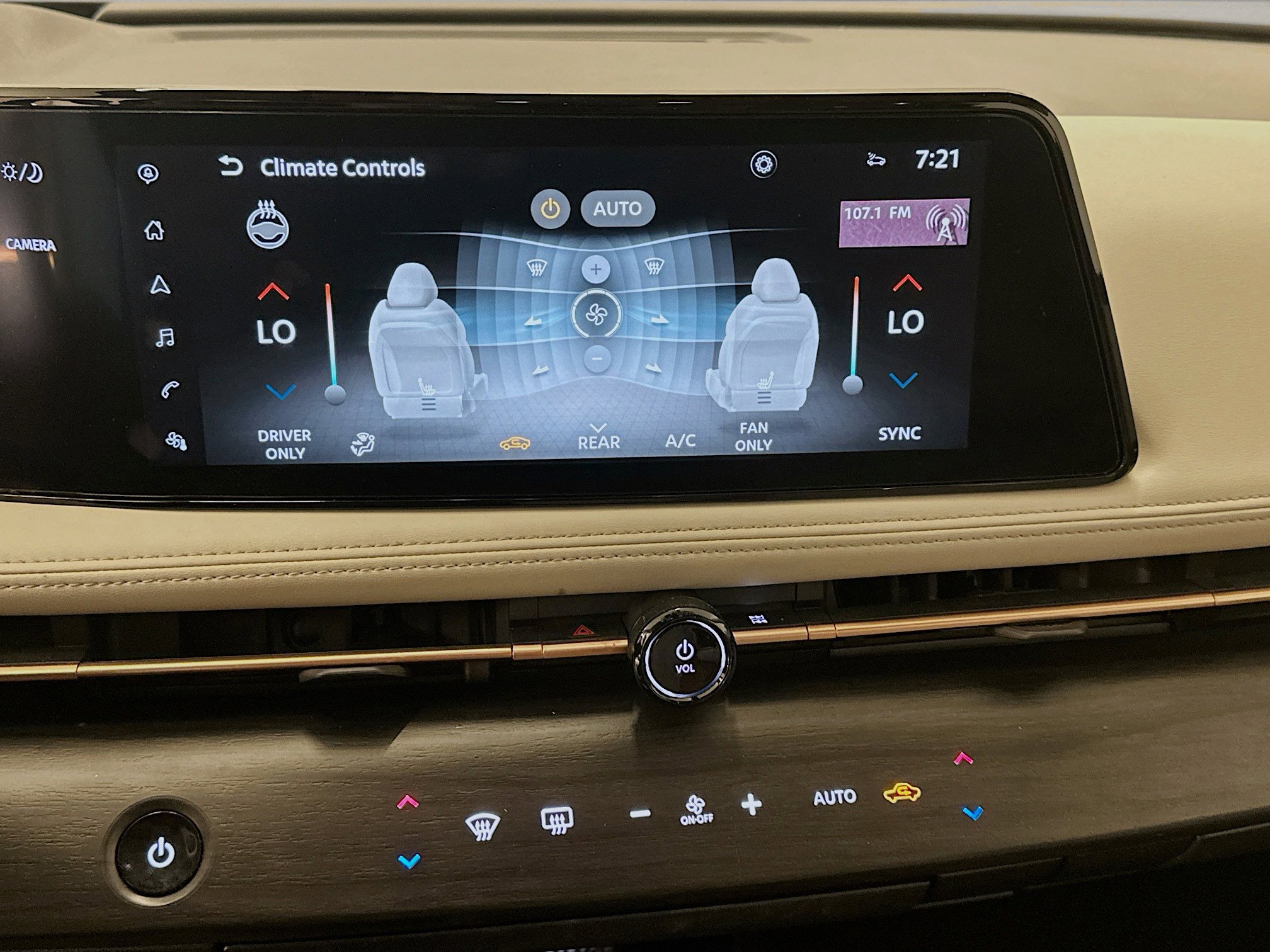 Used 2024 Nissan Ariya AWD image 24