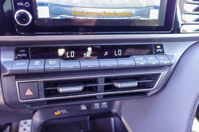 Certified 2025 Toyota Camry SE image 19