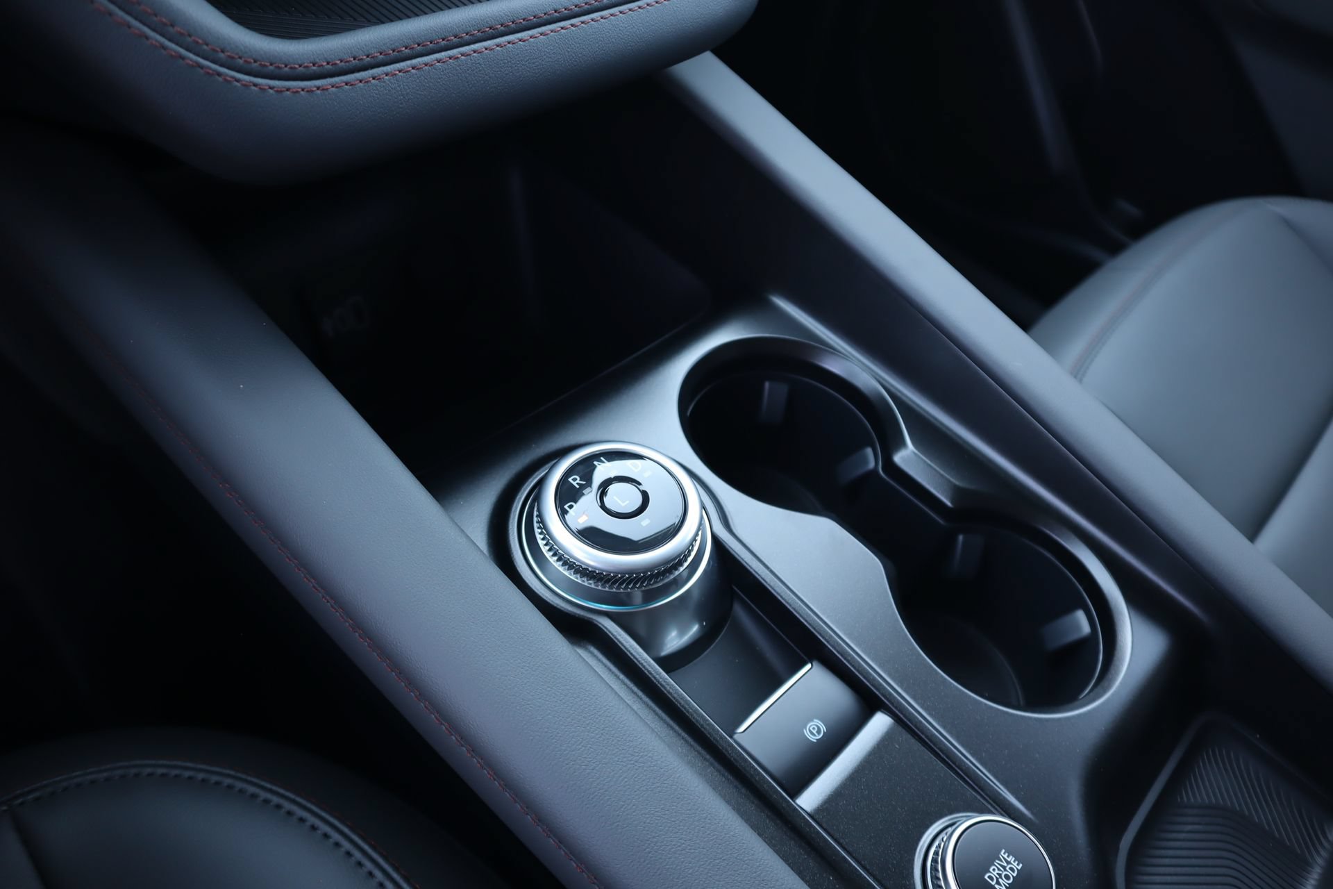 New 2026 Ford Explorer Active w/ Active Comfort Package RWD image 9