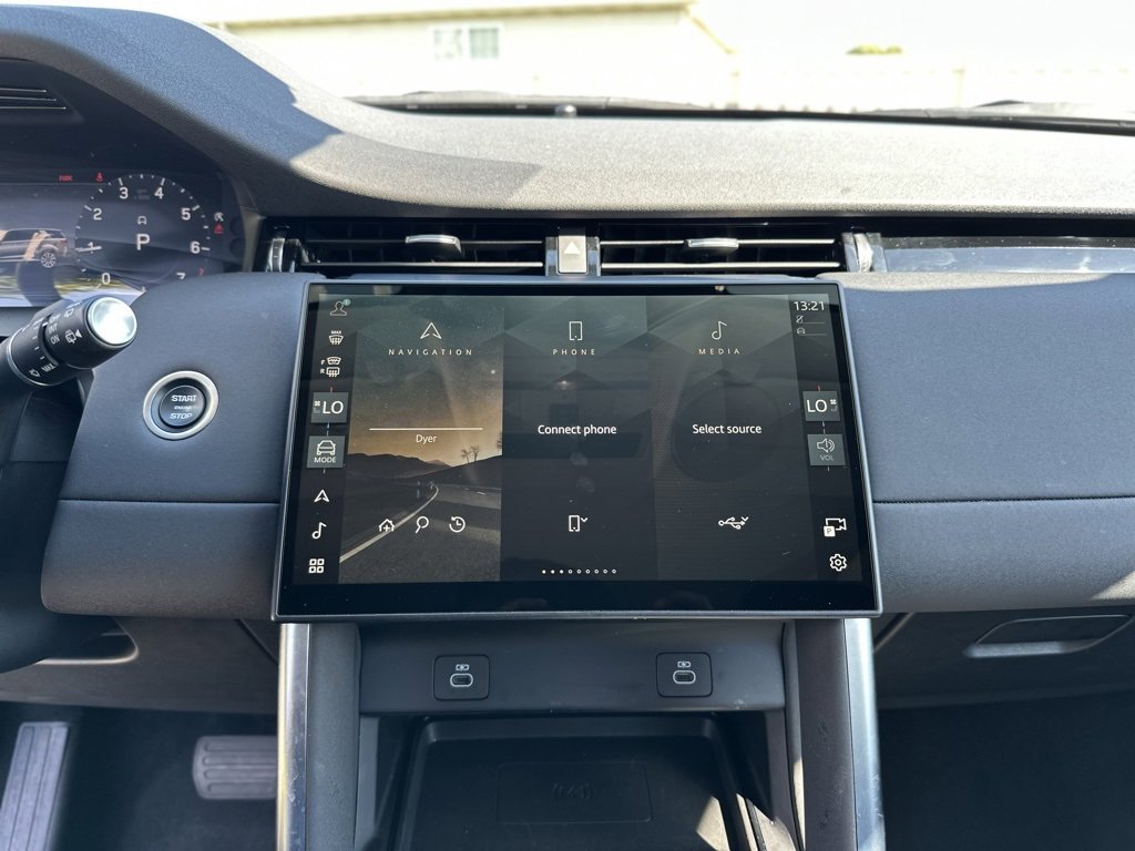 Used 2024 Land Rover Discovery Sport S image 35