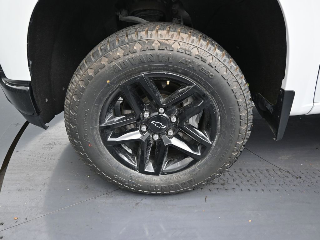 Used 2022 Chevrolet Silverado 1500 LT Trail Boss w/ Safety Package AWD/4WD image 9