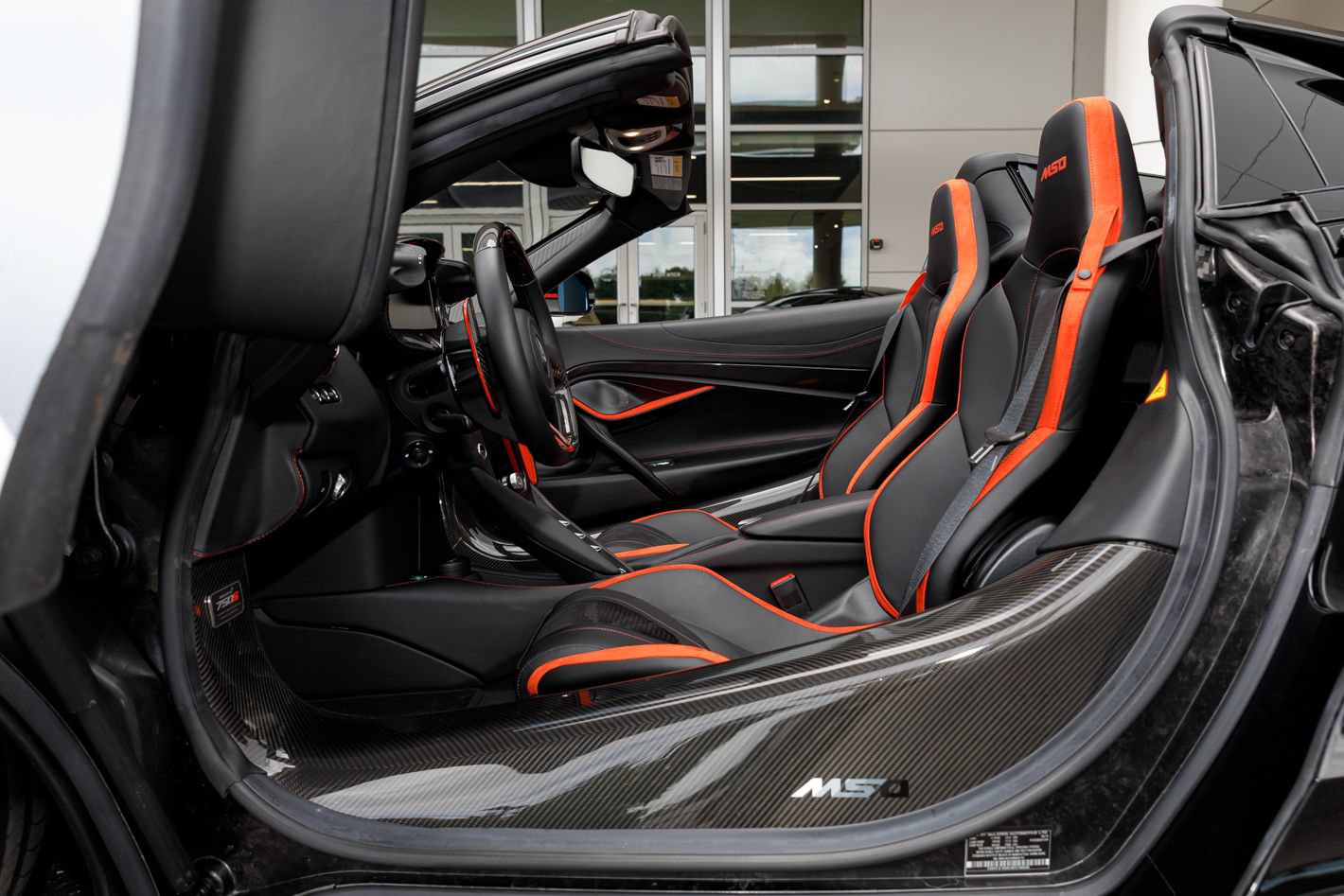 Used 2024 McLaren 750S Spider RWD image 55