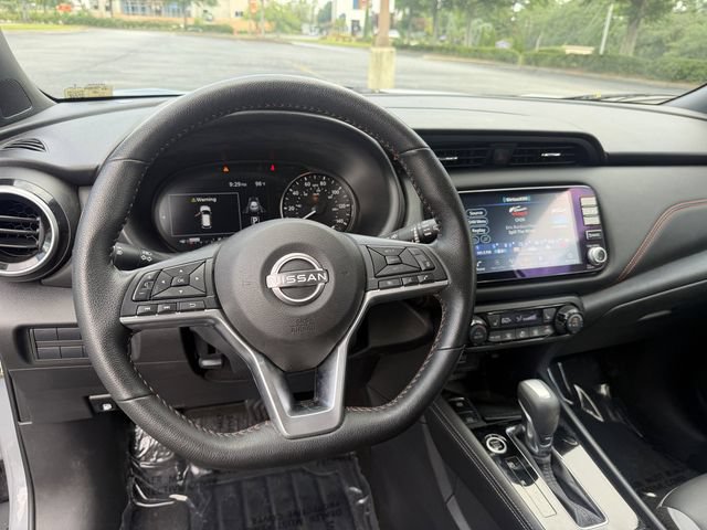 Used 2023 Nissan Kicks SR w/ SR Premium Package FWD image 17
