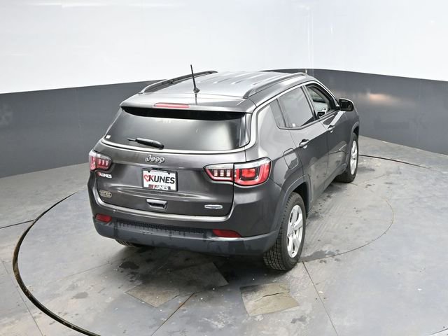 Used 2018 Jeep Compass Latitude image 38