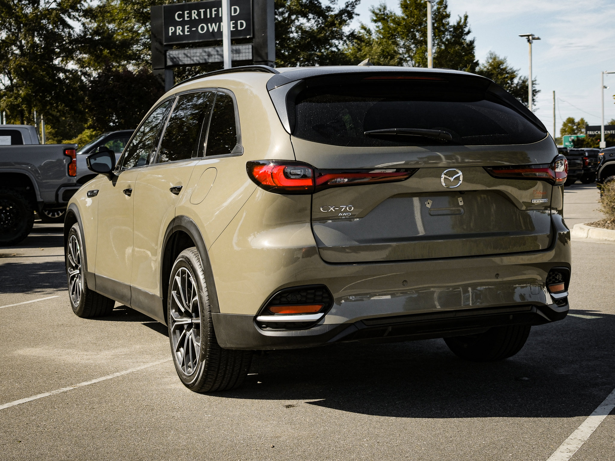 Used 2025 MAZDA CX-70 Plug-In Hybrid w/ Premium Plus image 9