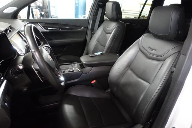 Used 2024 Cadillac XT6 Sport w/ LPO, Floor Liner Package AWD/4WD image 11