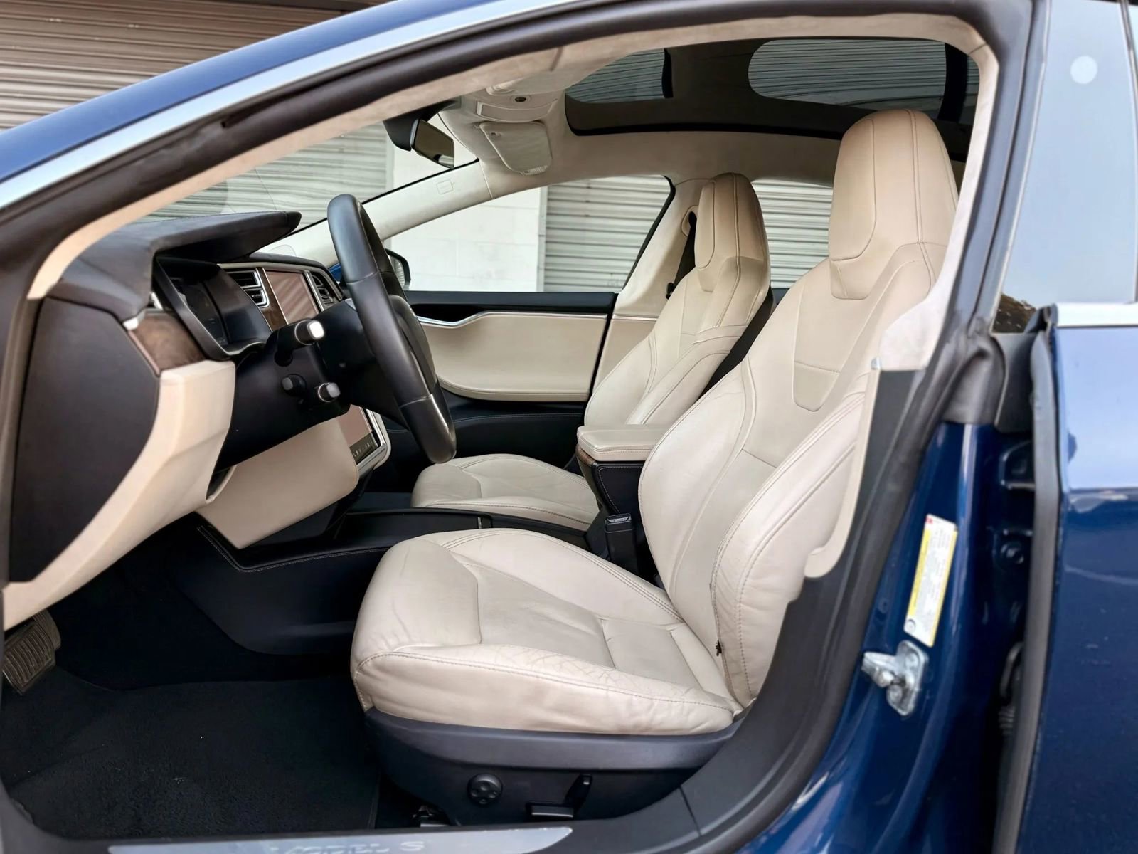 Used 2016 Tesla Model S 60D image 18