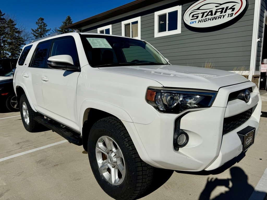 Used 2017 Toyota 4Runner SR5 Premium image 2