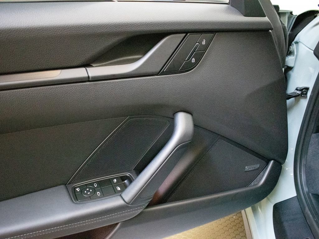 Certified 2025 Porsche 911 Carrera T image 20