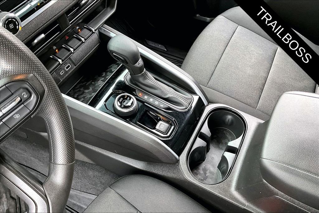 Used 2024 Chevrolet Colorado Trail Boss w/ LPO, Dark Essentials Package image 18