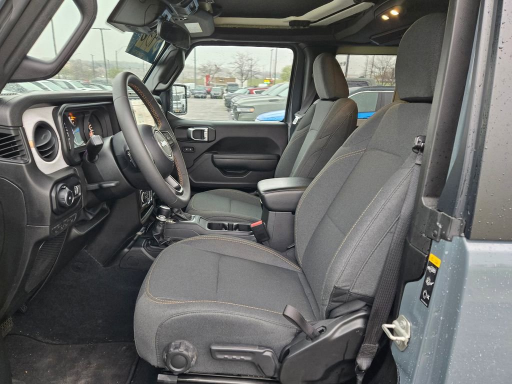 Used 2024 Jeep Wrangler Sport S image 15