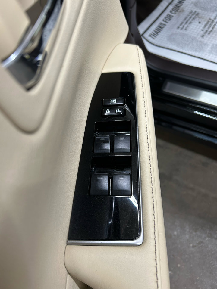 Used 2017 Lexus ES 300h image 24