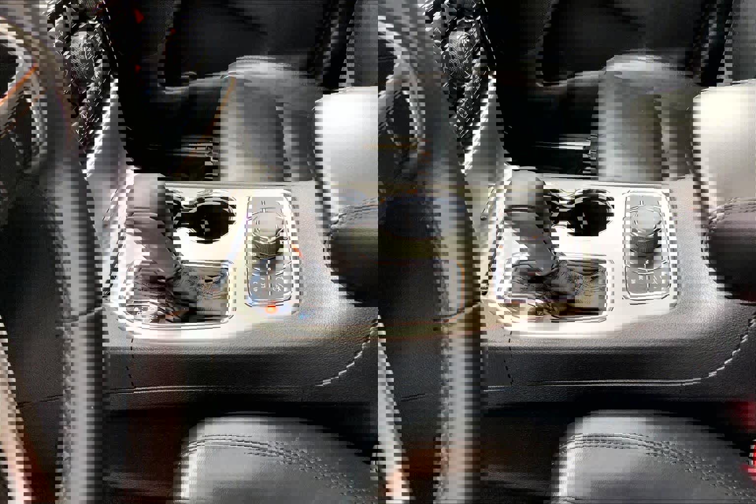 Used 2019 Jeep Grand Cherokee Limited image 15