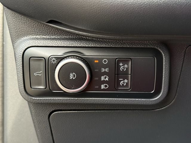Used 2025 Ford Explorer ST RWD image 23