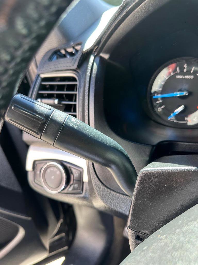 Used 2018 Ford Explorer XLT FWD image 33