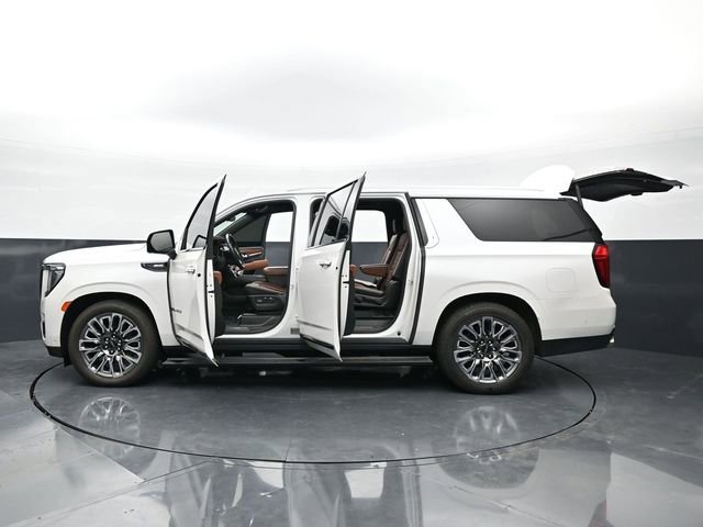Used 2023 GMC Yukon XL Denali Ultimate AWD/4WD image 51