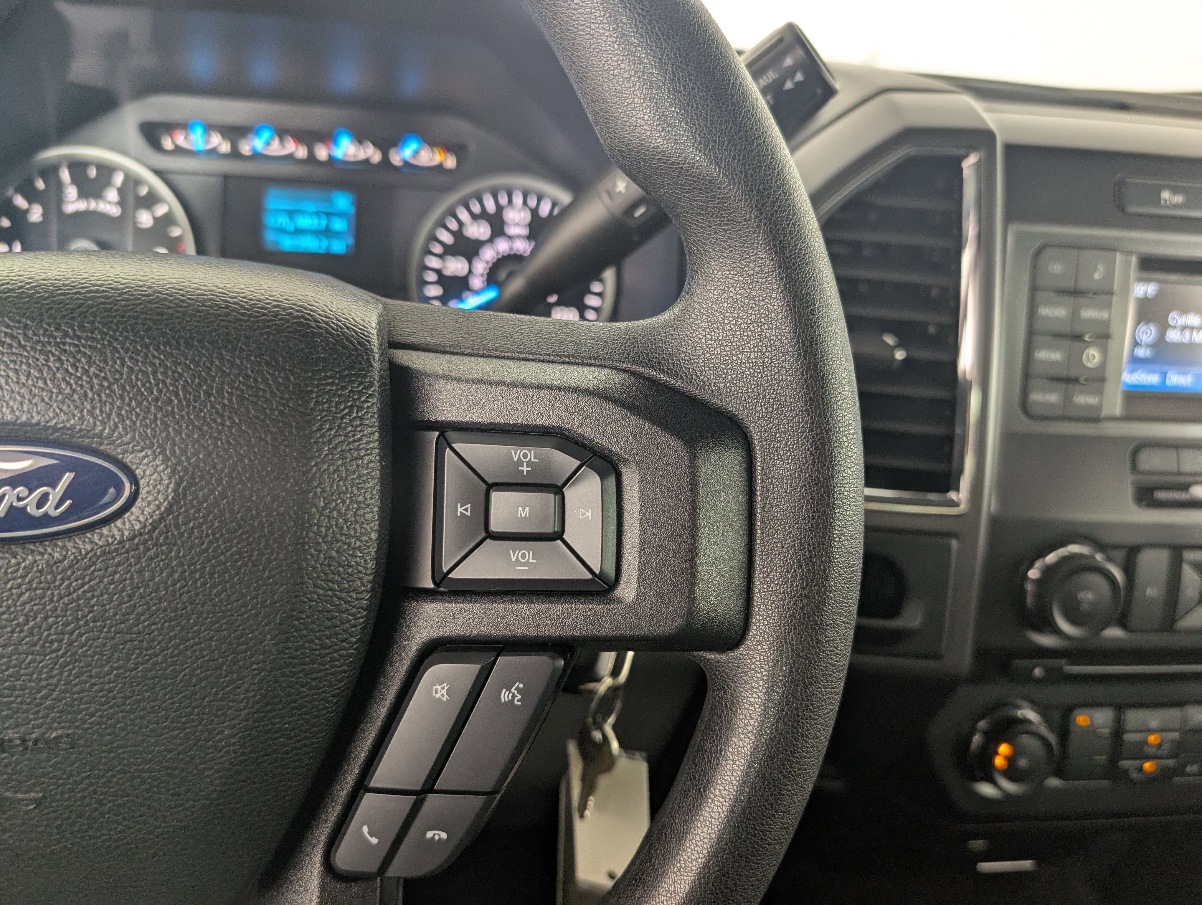 Certified 2017 Ford F150 2WD SuperCrew image 18