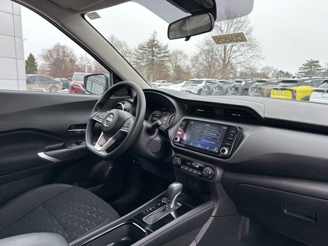 Certified 2022 Nissan Kicks SV image 14