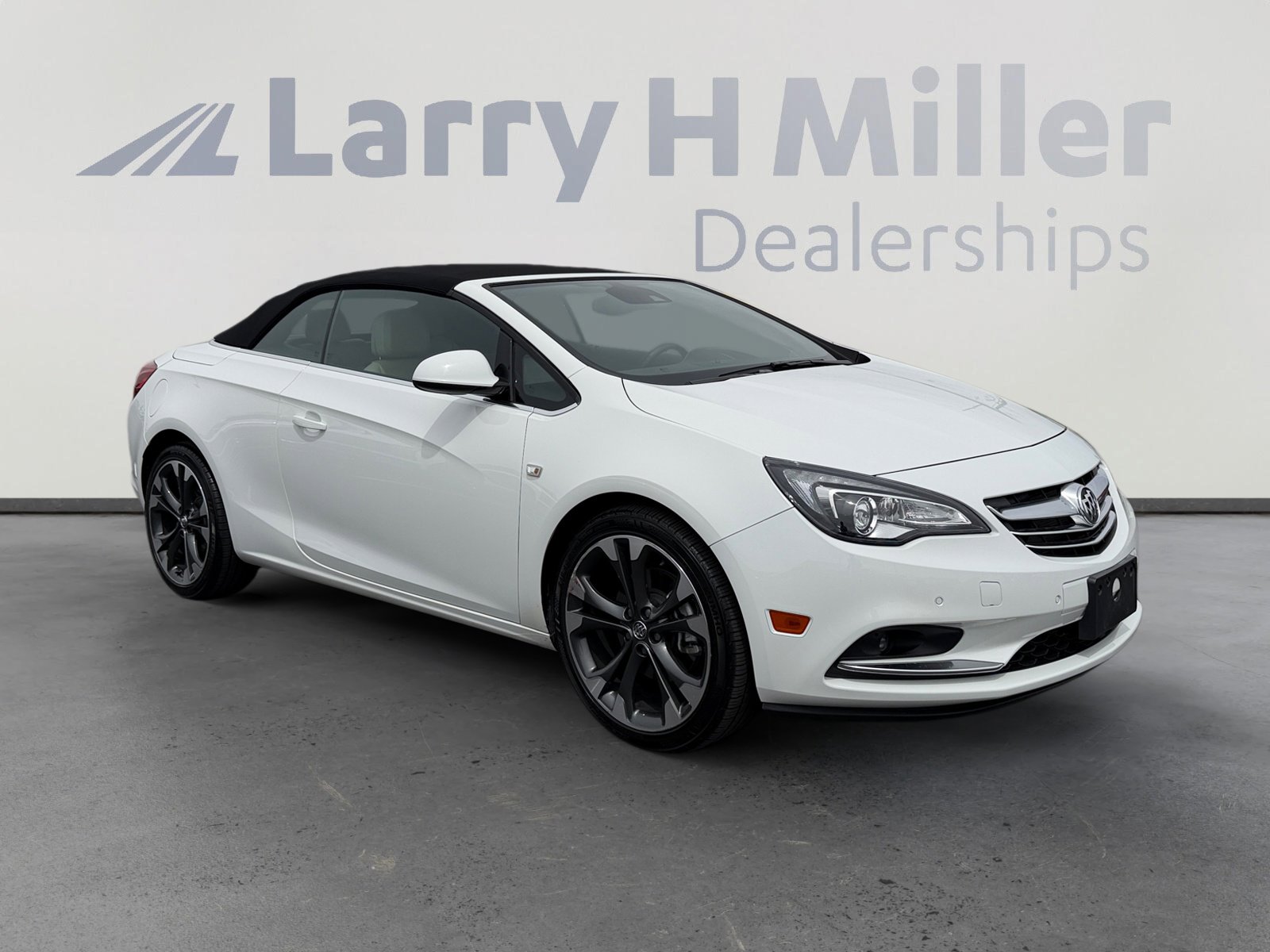 Used 2016 Buick Cascada Premium image 7