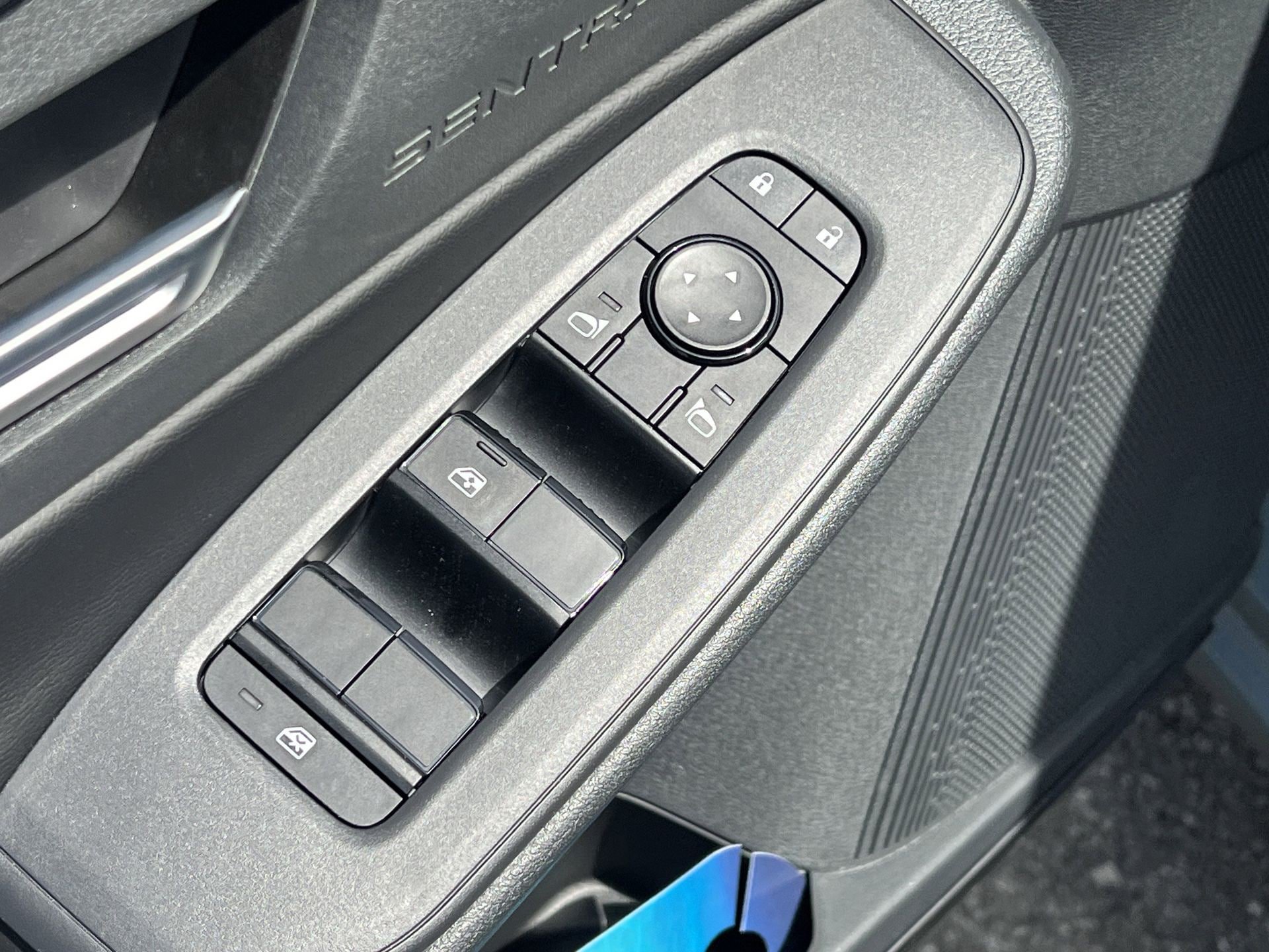 New 2026 Nissan Sentra SV w/ SV Convenience Package FWD image 15