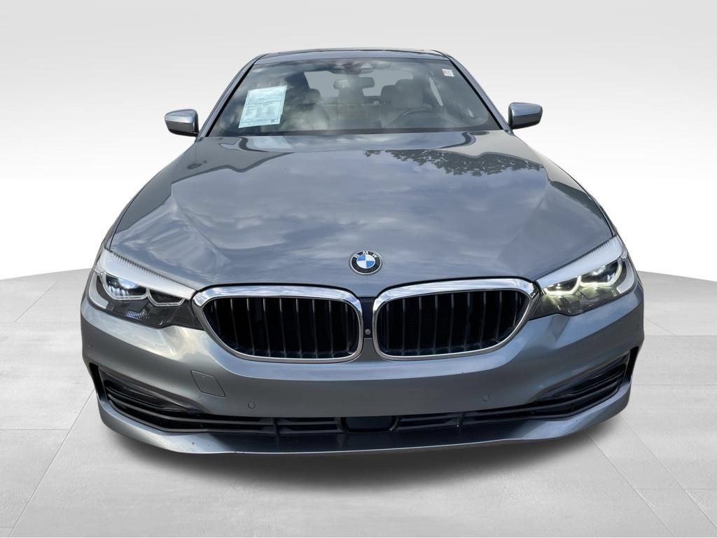 Used 2018 BMW 540i RWD image 2