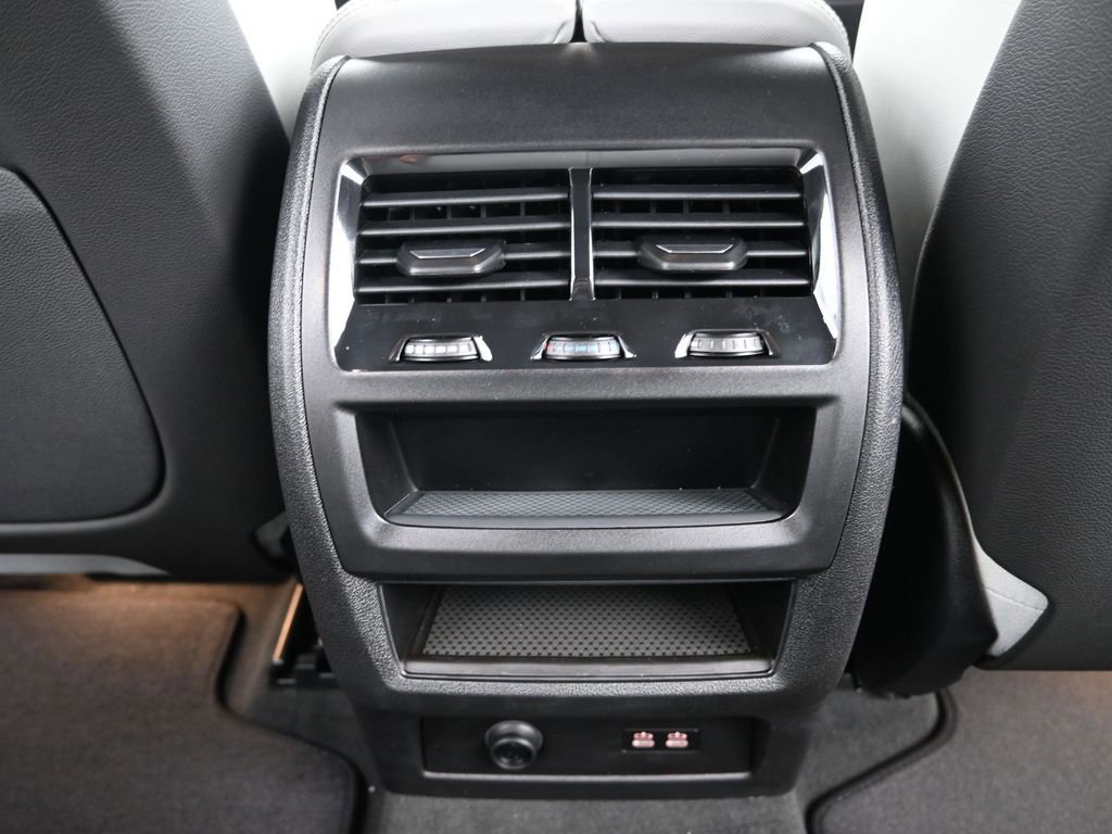 New 2026 BMW X5 sDrive40i w/ Parking Assistance Package RWD image 32
