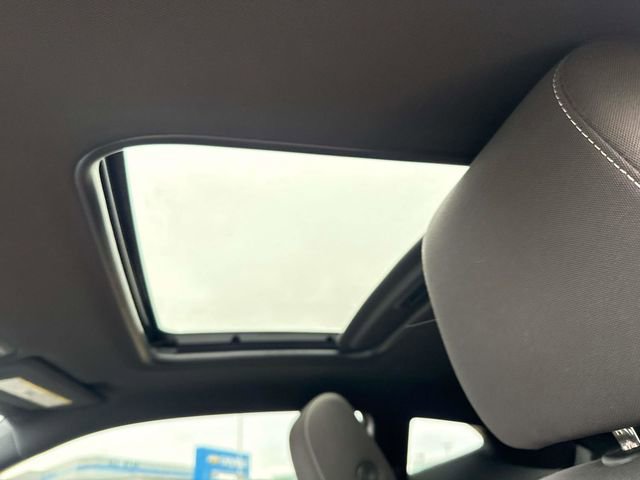 Used 2022 Chevrolet Camaro LT image 26