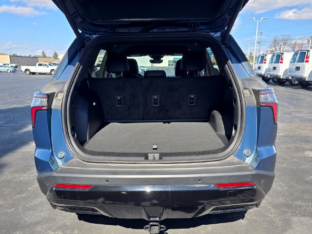 Used 2025 Chevrolet Equinox RS w/ Safety and Technology Package AWD/4WD image 5