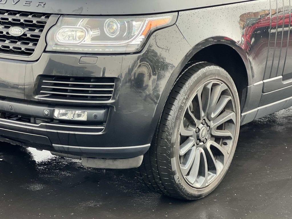Used 2015 Land Rover Range Rover Supercharged image 9
