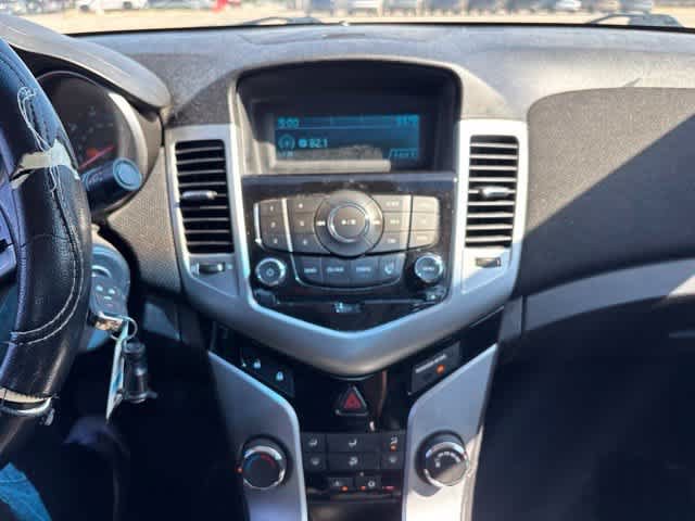 Used 2011 Chevrolet Cruze Eco FWD image 19