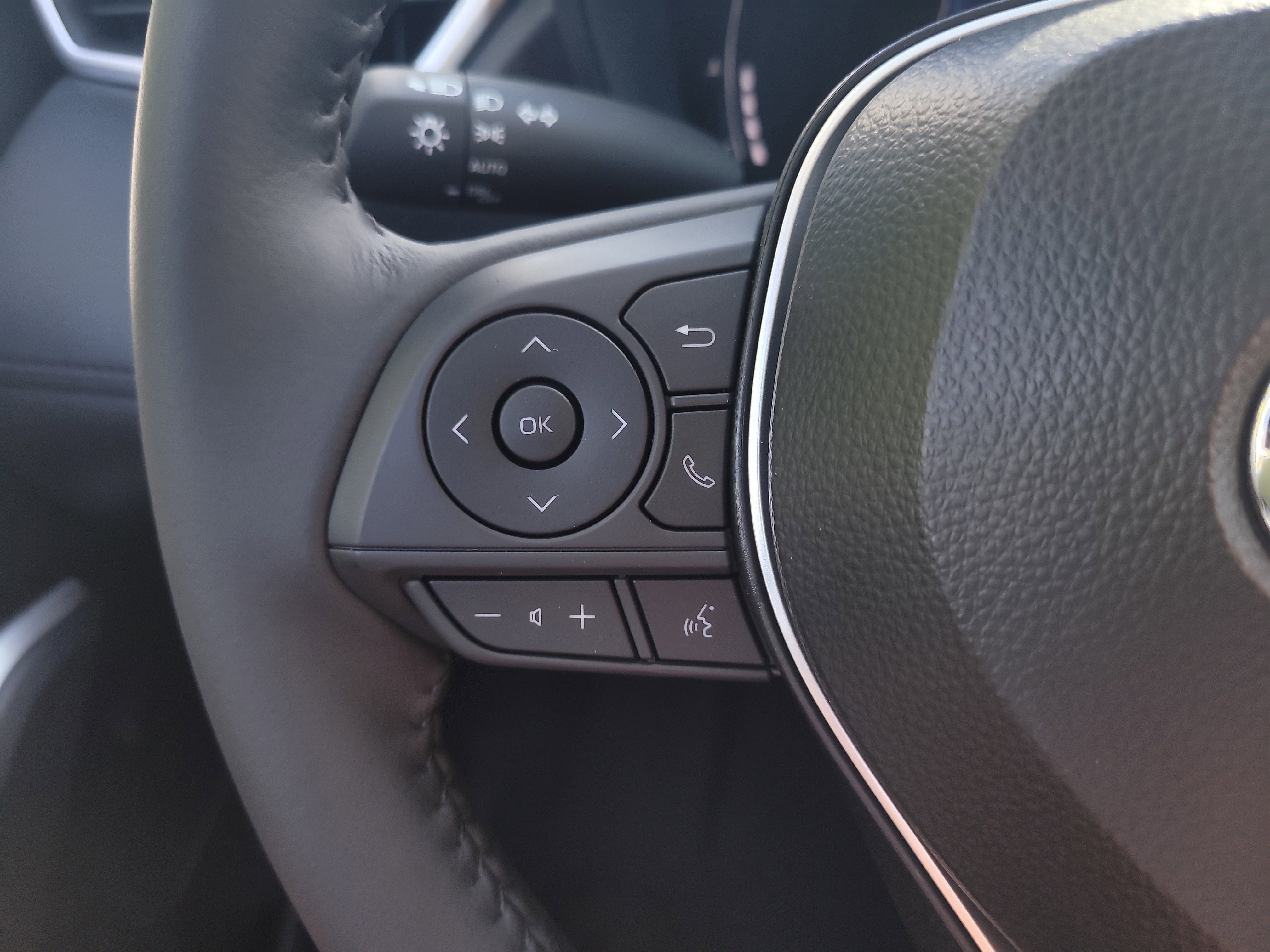 Certified 2026 Toyota Corolla Cross LE FWD image 29