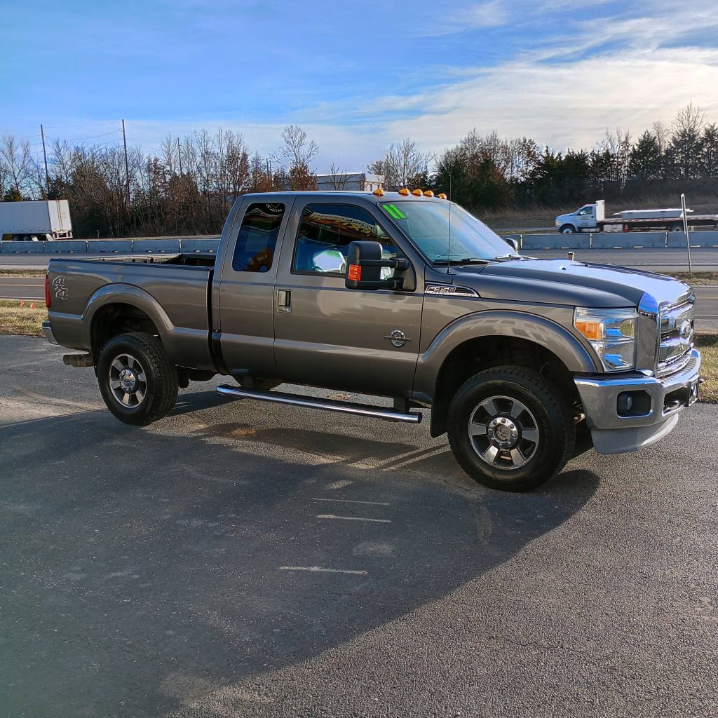 Used 2011 Ford F350 Lariat w/ Lariat Interior Pkg image 7