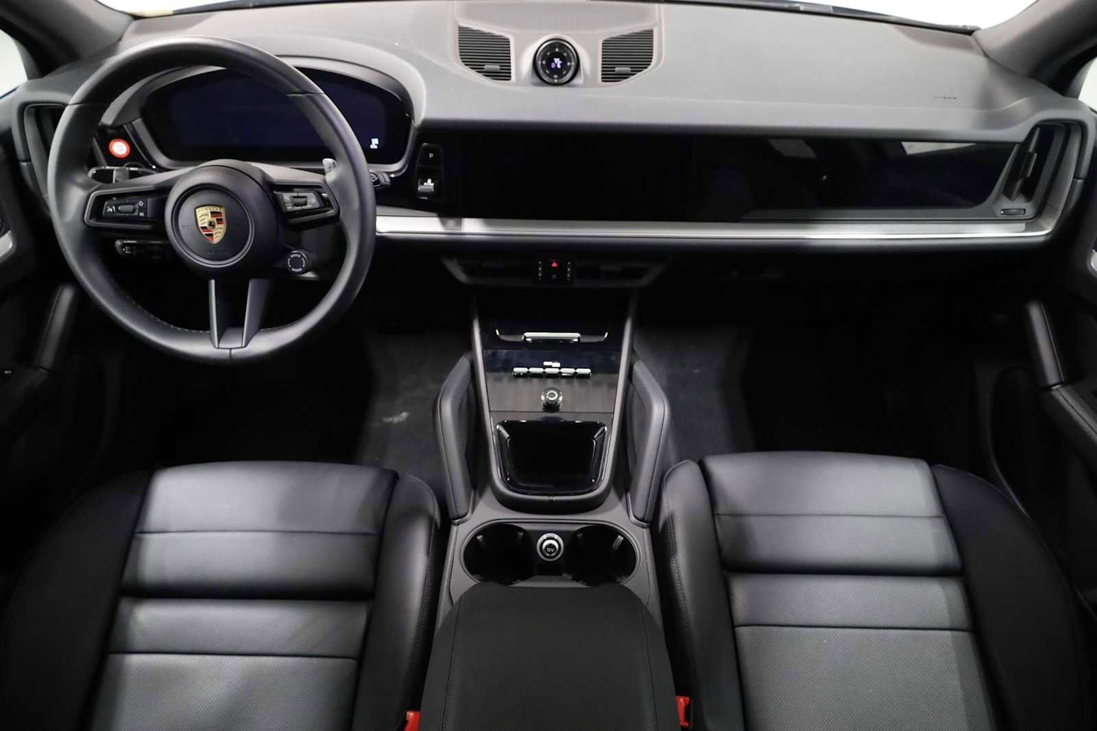 Certified 2024 Porsche Cayenne image 25