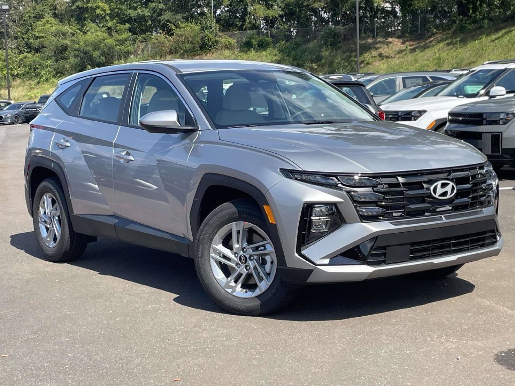 New 2026 Hyundai Tucson SE